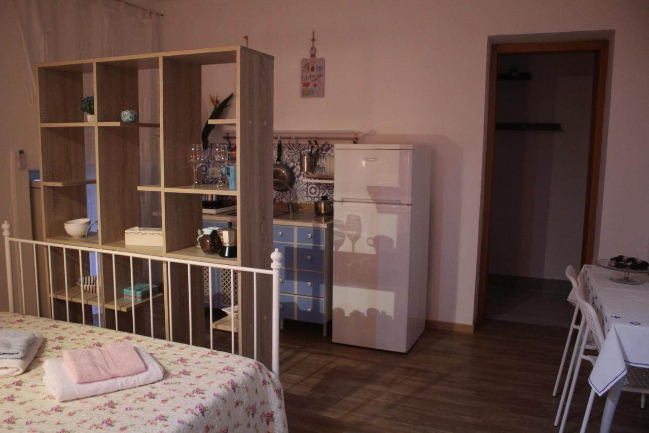 Вилла La Piccola Casa Di Angela Сиракузы Экстерьер фото